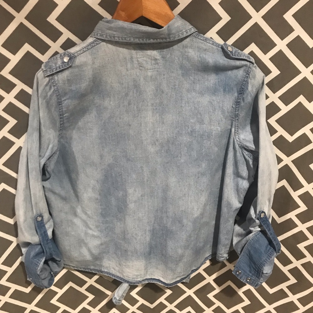 Tie front button up Denim shirt Long sleeves top (M/L) - Picture 7 of 8
